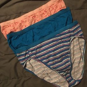 Set of 3 Hanes Women’s Plus Panties, Hi-Cut (plus size 10)